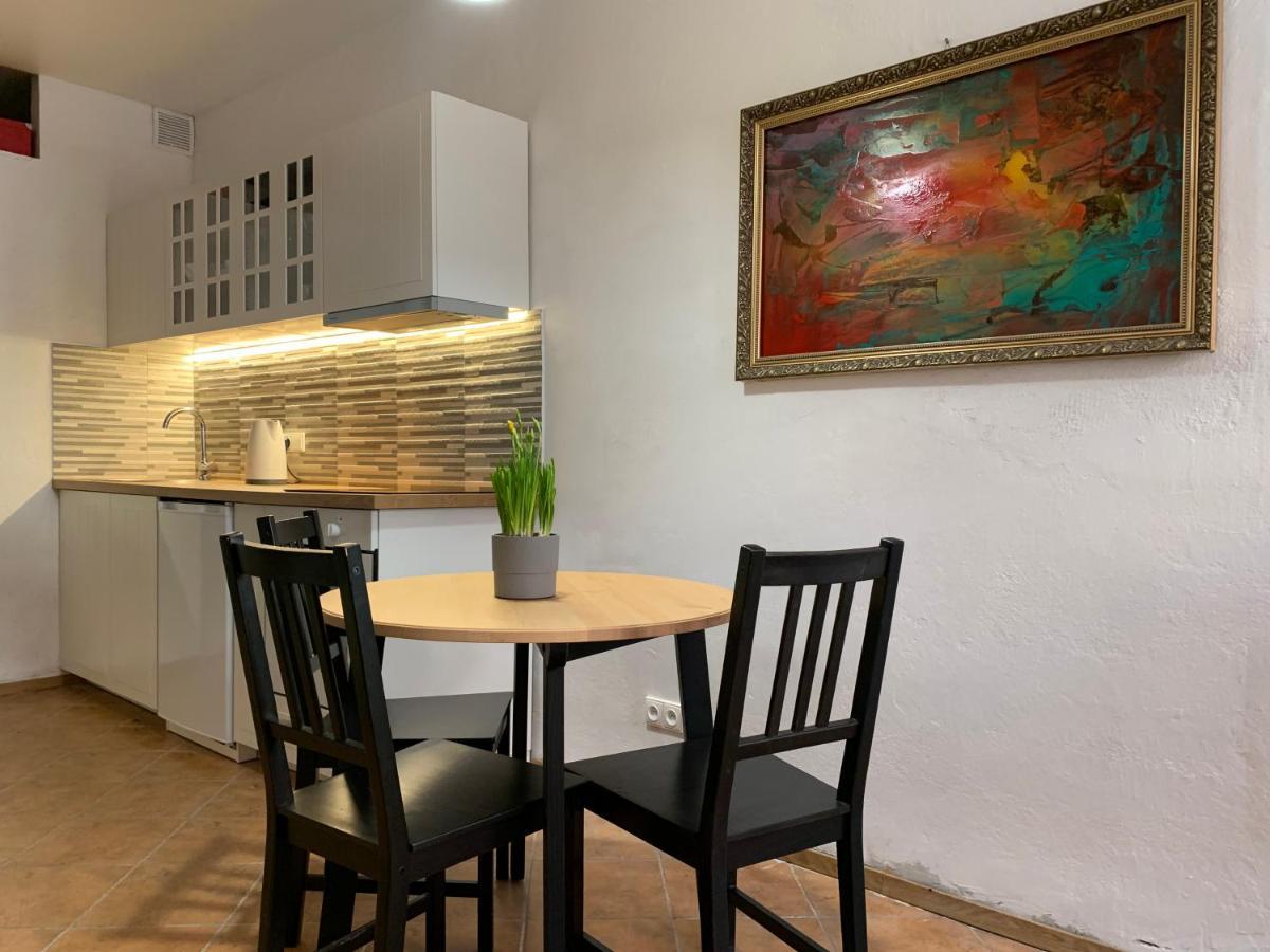 Old Studio Apartment Vilnius Exterior photo